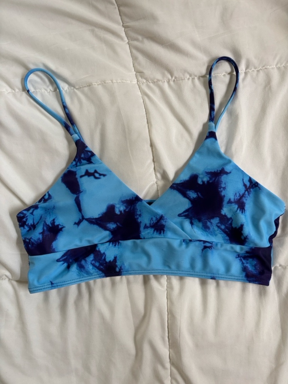 Blue Tie-Dye Triangle Bikini Top Size Large/Runs Small - Picture 7 of 7